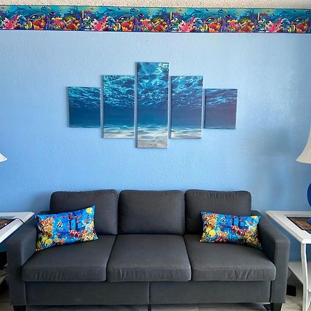 Ocean Breeze - Direct Ocean Front-Pool Is Open Lejlighed Daytona Beach Eksteriør billede
