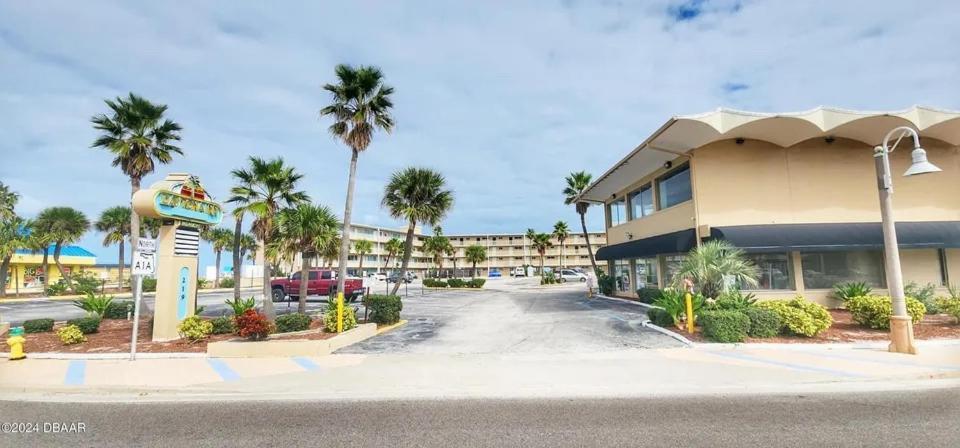 Ocean Breeze - Direct Ocean Front-Pool Is Open Lejlighed Daytona Beach Eksteriør billede
